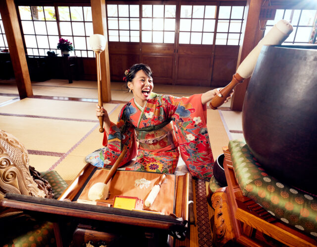 お寺と富士山での振袖撮影 / 高品質な写真と楽しい撮影体験のフォトスタジオ青梅